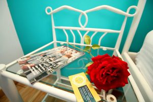 Cazare-la-Comfort-Apartments-Timisoara-Apartament-Turquoise-Cazare-in-Timisoara-DescoperimRomania.ro-14-300x200 Cazare la Comfort Apartments Timisoara - Apartament Turquoise - Cazare in Timisoara - DescoperimRomania.ro (14)