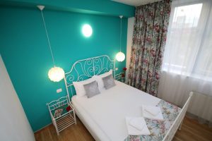 Cazare-la-Comfort-Apartments-Timisoara-Apartament-Turquoise-Cazare-in-Timisoara-DescoperimRomania.ro-20-300x200 Cazare la Comfort Apartments Timisoara - Apartament Turquoise - Cazare in Timisoara - DescoperimRomania.ro (20)