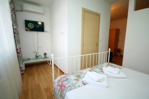 Cazare la Comfort Apartments Timisoara - Apartament Turquoise - Cazare in Timisoara - DescoperimRomania.ro