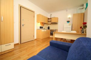 Cazare-la-Comfort-Apartments-Timisoara-Apartament-Turquoise-Cazare-in-Timisoara-DescoperimRomania.ro-37-300x200 Cazare la Comfort Apartments Timisoara - Apartament Turquoise - Cazare in Timisoara - DescoperimRomania.ro (37)