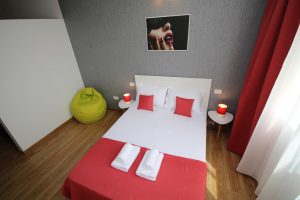 Cazare-la-Comfort-apartments-Timisoara-Apartament-Coral-Cazare-in-Timisoara-DescoperimRomania.ro-10-300x200 Cazare la Comfort apartments Timisoara - Apartament Coral - Cazare in Timisoara - DescoperimRomania.ro (10)