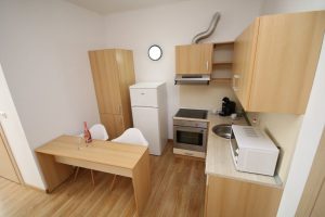 Cazare-la-Comfort-apartments-Timisoara-Apartament-Coral-Cazare-in-Timisoara-DescoperimRomania.ro-17-300x200 Cazare la Comfort apartments Timisoara - Apartament Coral - Cazare in Timisoara - DescoperimRomania.ro (17)