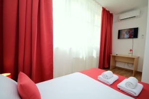 Cazare-la-Comfort-apartments-Timisoara-Apartament-Coral-Cazare-in-Timisoara-DescoperimRomania.ro-7-300x200 Cazare la Comfort apartments Timisoara - Apartament Coral - Cazare in Timisoara - DescoperimRomania.ro (7)