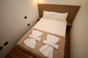 Cazare-la-Comfort-apartments-Timisoara-Apartament-Lotus-Cazare-in-Timisoara-DescoperimRomania.ro-19-300x200 Cazare la Comfort apartments Timisoara - Apartament Lotus - Cazare in Timisoara - DescoperimRomania.ro (19)