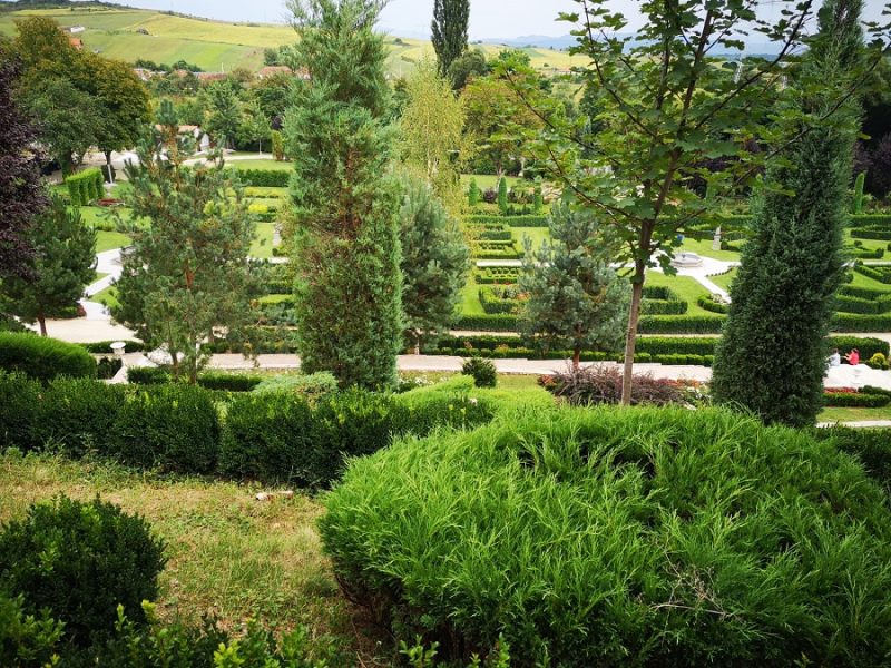 I-Giardini-di-Zoe-Versailles-ul-din-inima-Transilvaniei-DescoperimRomania-1-800x600 I Giardini di Zoe - Versailles-ul din inima Transilvaniei