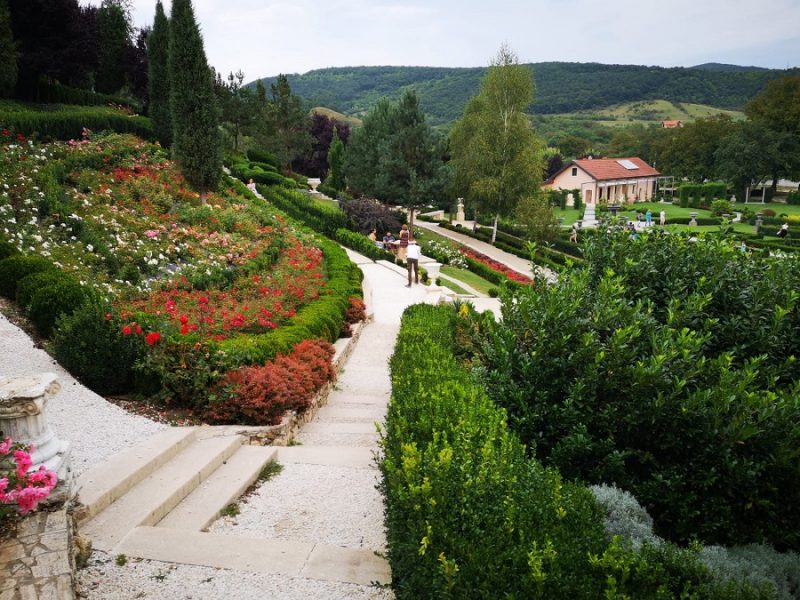 I-Giardini-di-Zoe-Versailles-ul-din-inima-Transilvaniei-DescoperimRomania-2-800x600 I Giardini di Zoe - Versailles-ul din inima Transilvaniei