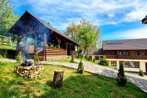 Cazare-la-Conacul-Transilvan-din-Margau-Cazare-Margau-Muntii-Apuseni-DescoperimRomania.ro-4-min-300x200 Cazare la Conacul Transilvan din Margau - Cazare Margau - Muntii Apuseni - DescoperimRomania.ro (4)-min