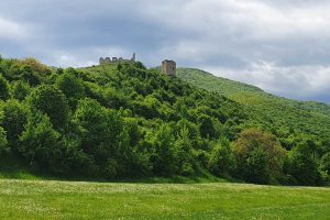 Cetatea-Trascaului-–-un-loc-de-legenda-Cetate-exterior-DescoperimRomania.ro_-300x200 Cetatea Trascăului – un loc de legendă, Cetate exterior, DescoperimRomania.ro