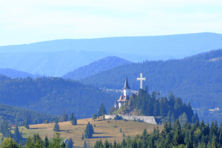 Pasul-Tihuta-deasupra-norilor-Transilvania-DescoperimRomania.ro-1 Pasul Tihuța - deasupra norilor