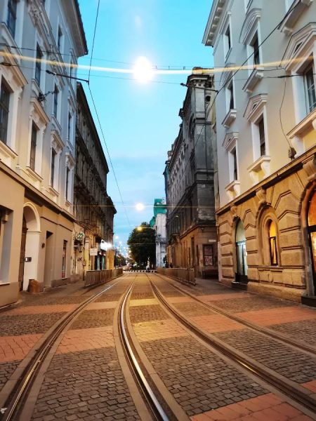 Timisoara-orasul-premierelor-Banat-DescoperimRomania.ro-1-450x600 Timișoara - orașul premierelor - Banat - DescoperimRomania.ro (1)