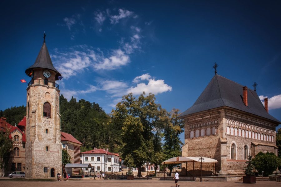 Cazare Piatra Neamț - www.DescoperimRomania.ro