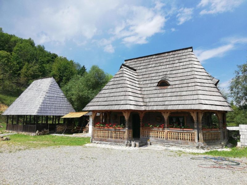Cazare-Vadu-Izei-www.DescoperimRomania.ro_-800x600 Cazare Vadu Izei - www.DescoperimRomania.ro