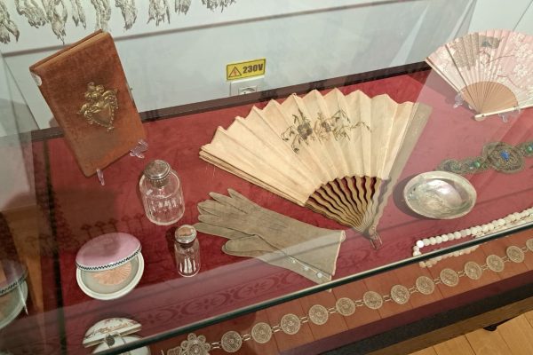 Casa-Memoriala-Calistrat-Hogas-una-dintre-comorile-culturale-ale-Pietrei-Neamt-8-600x400 Casa Memorială Calistrat Hogaș, una dintre comorile culturale ale Pietrei Neamț