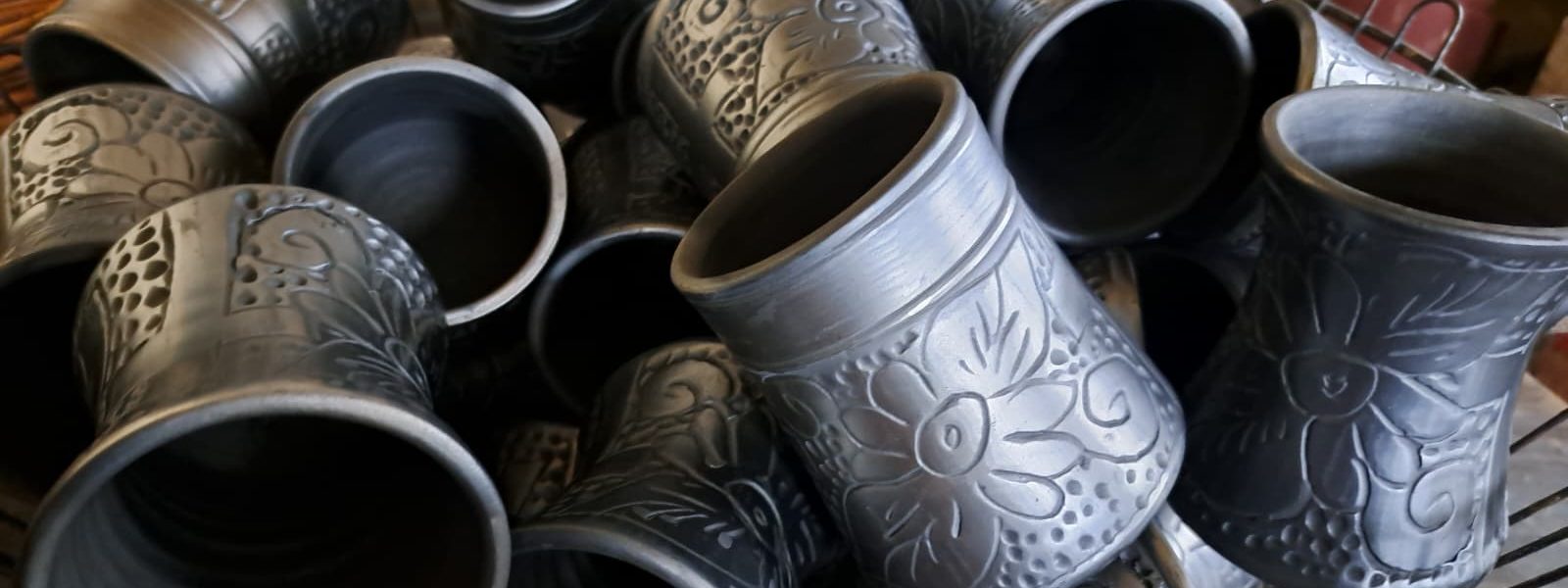 Ceramica neagră de Marginea. Atelierul pe care nu trebuie să-l ratezi în Bucovina