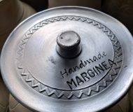 Ceramica-neagra-de-Marginea.-Atelierul-pe-care-nu-trebuie-sa-l-ratezi-in-Bucovina-_-DescoperimRomania-16-190x160 Ceramica neagră de Marginea. Atelierul pe care nu trebuie să-l ratezi în Bucovina