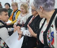 Noptile-de-claca-lampa-stinsa-si-fluierul-care-chema-pacatul-DescoperimRomania-3-190x160 Nopțile de clacă, lampa stinsă și fluierul care chema păcatul