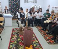 Noptile-de-claca-lampa-stinsa-si-fluierul-care-chema-pacatul-DescoperimRomania-4-190x160 Nopțile de clacă, lampa stinsă și fluierul care chema păcatul