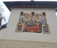 Povestea-Varatecului-manastirea-care-a-crescut-ca-un-sat-zidita-din-credinta-si-migala-3-190x160 Povestea Văratecului: mănăstirea care a crescut ca un sat, zidită din credință și migală