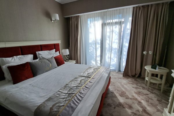 Hotel-Carpat-Inn-Azuga.-Locul-in-care-ospitalitatea-se-construieste-prin-investitii-continue-Claudiu-Vatau-DescoperimRomania-14-600x400 Hotel Carpat Inn Azuga. Locul în care ospitalitatea se construiește prin investiții continue