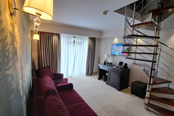 Hotel-Carpat-Inn-Azuga.-Locul-in-care-ospitalitatea-se-construieste-prin-investitii-continue-Claudiu-Vatau-DescoperimRomania-23-600x400 Hotel Carpat Inn Azuga. Locul în care ospitalitatea se construiește prin investiții continue