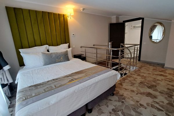 Hotel-Carpat-Inn-Azuga.-Locul-in-care-ospitalitatea-se-construieste-prin-investitii-continue-Claudiu-Vatau-DescoperimRomania-25-600x400 Hotel Carpat Inn Azuga. Locul în care ospitalitatea se construiește prin investiții continue