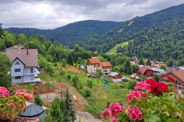 Hotel-Carpat-Inn-Azuga.-Locul-in-care-ospitalitatea-se-construieste-prin-investitii-continue-Claudiu-Vatau-DescoperimRomania-36-600x400 Hotel Carpat Inn Azuga. Locul în care ospitalitatea se construiește prin investiții continue