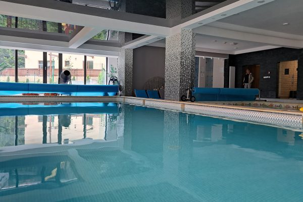 Hotel-Carpat-Inn-Azuga.-Locul-in-care-ospitalitatea-se-construieste-prin-investitii-continue-Claudiu-Vatau-DescoperimRomania-46-600x400 Hotel Carpat Inn Azuga. Locul în care ospitalitatea se construiește prin investiții continue