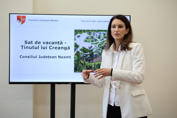 Gala-Turismului-„Descopera-Nord-Est-2026-patrimoniu-traditii-si-idei-pentru-viitorul-turismului-romanesc-23-600x400 Gala Turismului „Descoperă Nord-Est” 2026: patrimoniu, tradiții și idei pentru viitorul turismului românesc