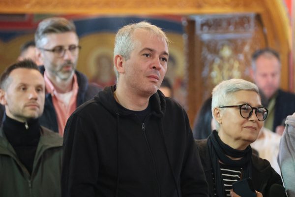 Manastirea-Alexandru-Vlahuta-un-loc-de-liniste-si-istorie-pe-Colinele-Tutovei-16-600x400 Mănăstirea Alexandru Vlahuță, un loc de liniște și istorie pe Colinele Tutovei