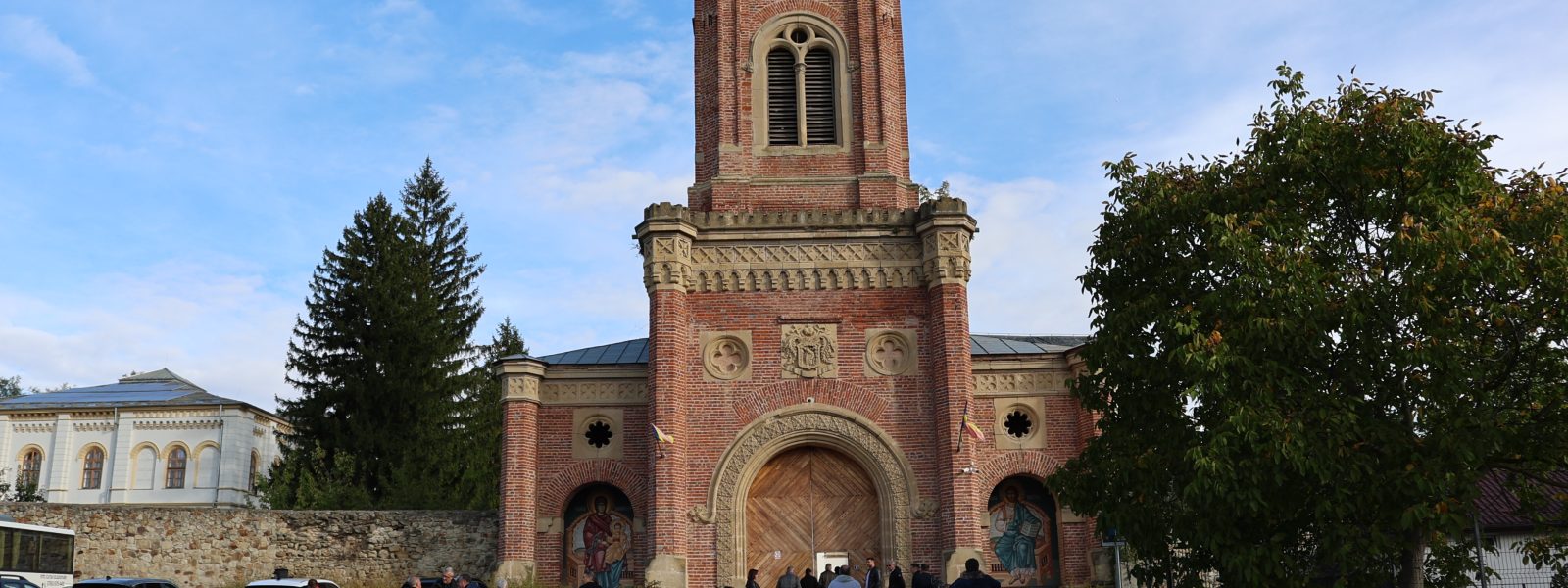 Mănăstirea Florești, unul dintre cele mai surprinzătoare lăcașuri de cult din județul Vaslui