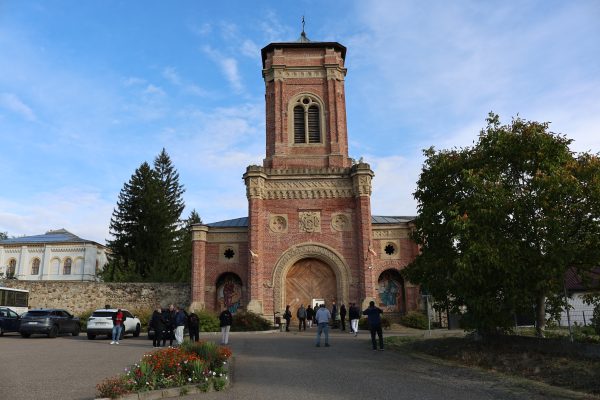 Mănăstirea Florești, unul dintre cele mai surprinzătoare lăcașuri de cult din județul Vaslui